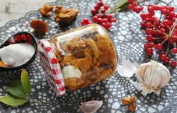 Лисички на зиму в банках