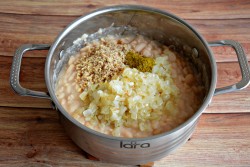 Лобио из белой фасоли классически по грузински - шаг 7 Лобио из белой фасоли классически по грузински - шаг 7