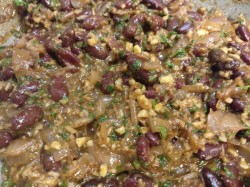 Лобио из консервированной фасоли