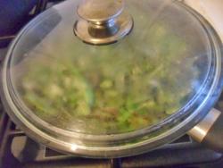 Лобио из стручковой фасоли с яйцом по-грузински