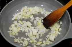 Лобио из зеленых стручков фасоли по грузински - шаг 5 Лобио из зеленых стручков фасоли по грузински - шаг 5