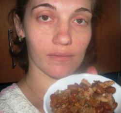 Красная фасоль с курицей и грецкими орехами