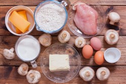 название картинки Лоранский пирог с курицей и грибами