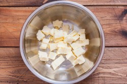 название картинки Лоранский пирог с курицей и грибами