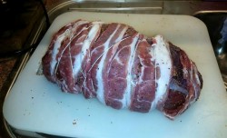 название картинки Мясо лося с беконом в духовке