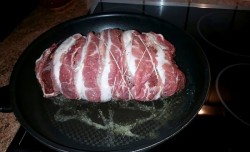 название картинки Мясо лося с беконом в духовке