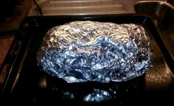 название картинки Мясо лося с беконом в духовке