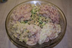 Люля-кебаб из куриного фарша в духовке