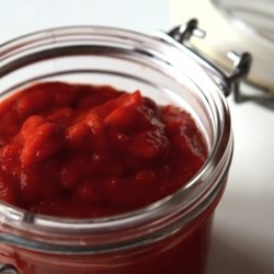 Лютеница по-болгарски на зиму