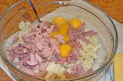 название картинки Запеканка из макарон с сосисками