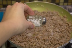 Макароны с говядиной а-ля болоньезе - шаг 6 Макароны с говядиной а-ля болоньезе - шаг 6