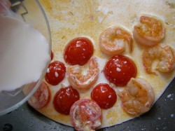 название картинки Макароны с креветками в сливочном соусе