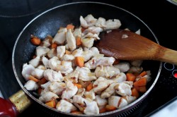 Макароны с курицей в духовке запеченные