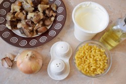 название картинки Макароны в сметанном соусе с грибами