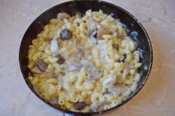 название картинки Макароны в сметанном соусе с грибами