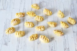 название картинки Маленькие закусочные пирожки с мясом