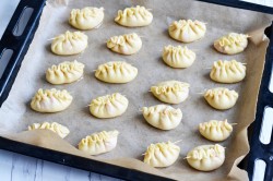 название картинки Маленькие закусочные пирожки с мясом
