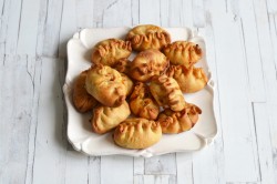 название картинки Маленькие закусочные пирожки с мясом
