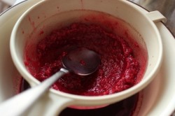 Малиновый зефир из малины