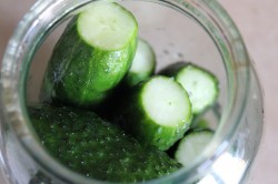 название картинки Малосольные огурцы классические