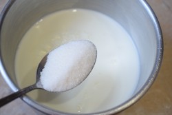 Манная каша на молоке без комочков