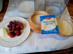 Манная каша в мультиварке на молоке - шаг 1