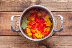 название картинки Маринованный болгарский перец на зиму