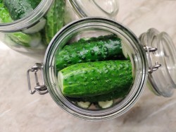 Хрустящие маринованные огурцы с лимонной кислотой на зиму