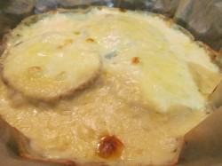 название картинки Медальоны из семги в духовке в сливочно-сырном соусе с дор блю