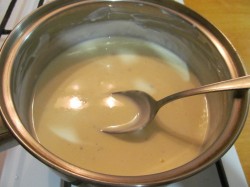 название картинки Медальоны из семги в духовке в сливочно-сырном соусе с дор блю