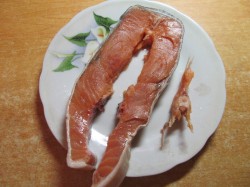 название картинки Медальоны из семги в духовке в сливочно-сырном соусе с дор блю