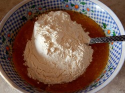 название картинки Медовик со сгущенкой медовый торт