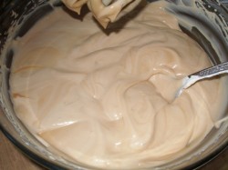 Медовый торт Коровка с вареной сгущенкой