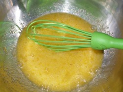 Медовый торт Коровка с вареной сгущенкой