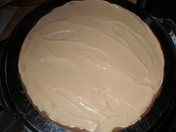 Медовый торт Коровка с вареной сгущенкой