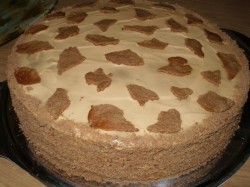 Медовый торт Коровка с вареной сгущенкой