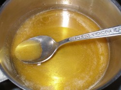 Медовый торт Коровка с вареной сгущенкой