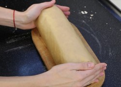 Меренговый рулет с лимонным кремом