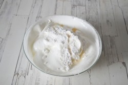 название картинки Меренговый рулет Павлова с малиной