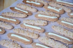 Домашние батончики с миндалем и шоколадом - шаг 10 Домашние батончики с миндалем и шоколадом - шаг 10