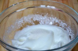 Домашние батончики с миндалем и шоколадом - шаг 2 Домашние батончики с миндалем и шоколадом - шаг 2