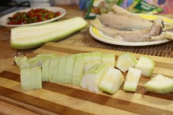 Филе минтая в духовке с овощами запеченное