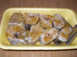 название картинки Минтай с шампиньонами в сметане в духовке