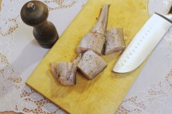 Минтай сметана морковь лук в духовке