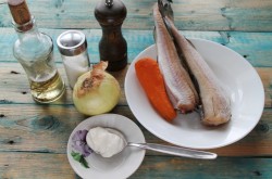 Минтай со сметаной