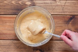 Филе минтая в кляре на сковороде - шаг 5