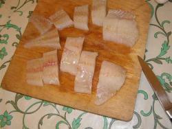 Филе минтая в сливочном кляре с паприкой и кориандром