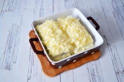 Минтай в сметане в духовке