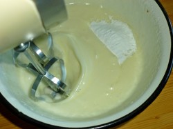 Мокрый бисквит