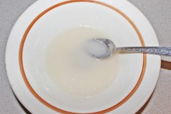 Молочная глазурь на кулич - шаг 3